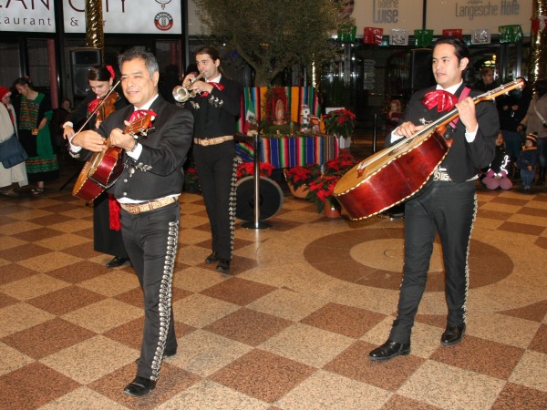 Dia de la Guadalupe   052.jpg